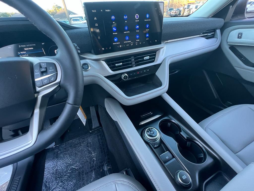 new 2025 Ford Explorer car, priced at $46,620