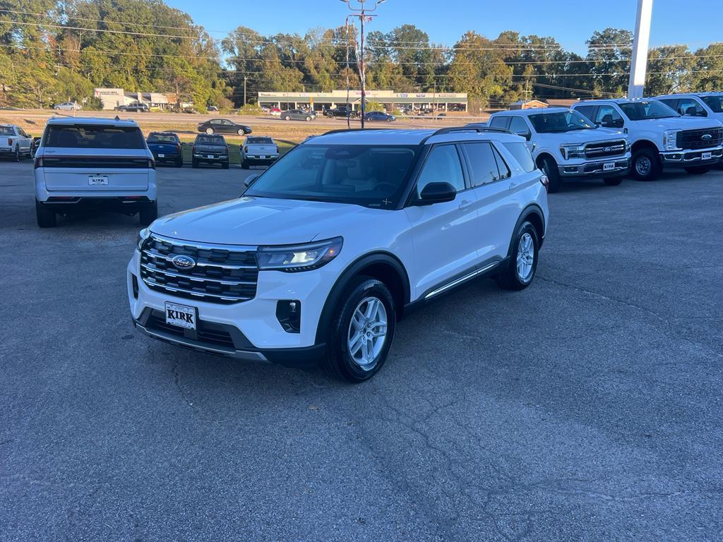 new 2025 Ford Explorer car, priced at $46,620