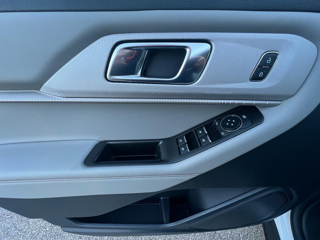 new 2025 Ford Explorer car, priced at $46,620