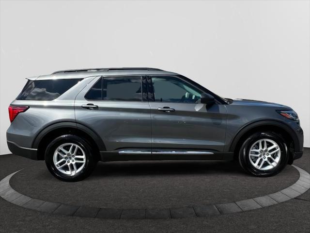new 2025 Ford Explorer car