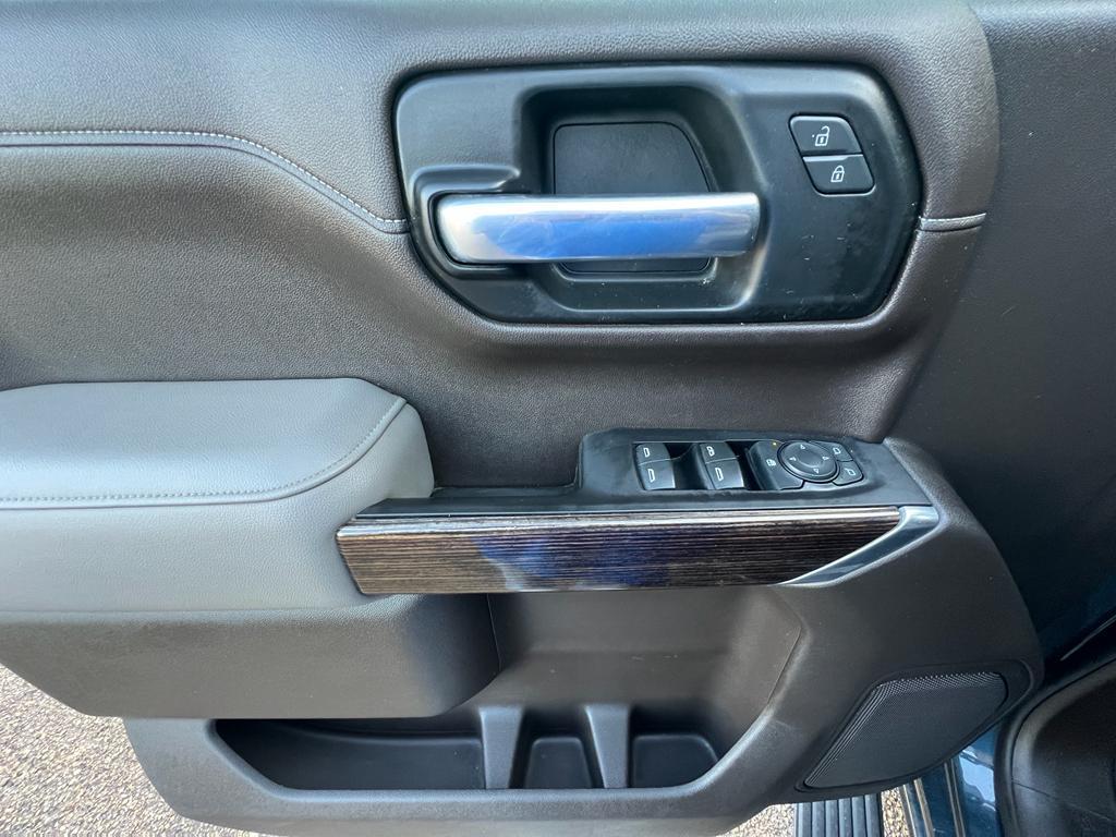 used 2021 GMC Sierra 1500 car, priced at $33,700