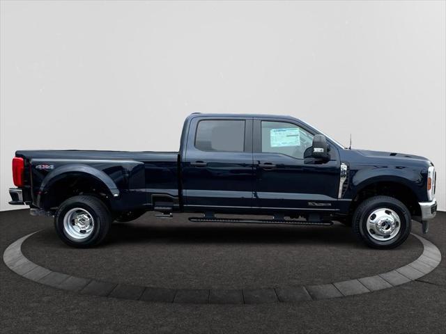new 2025 Ford F-350 car, priced at $74,290