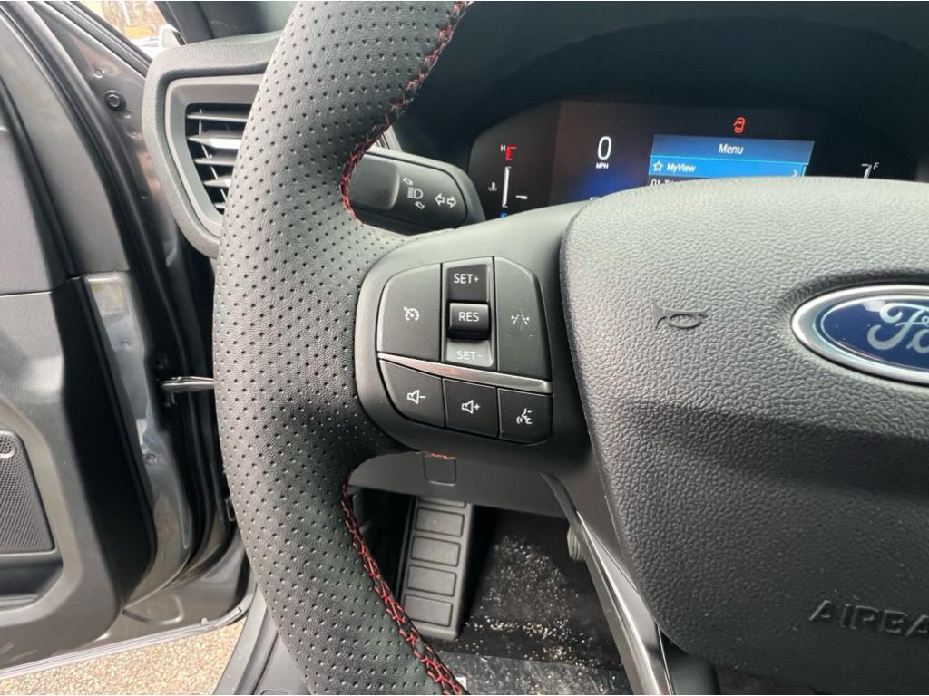 new 2025 Ford Escape car, priced at $33,700