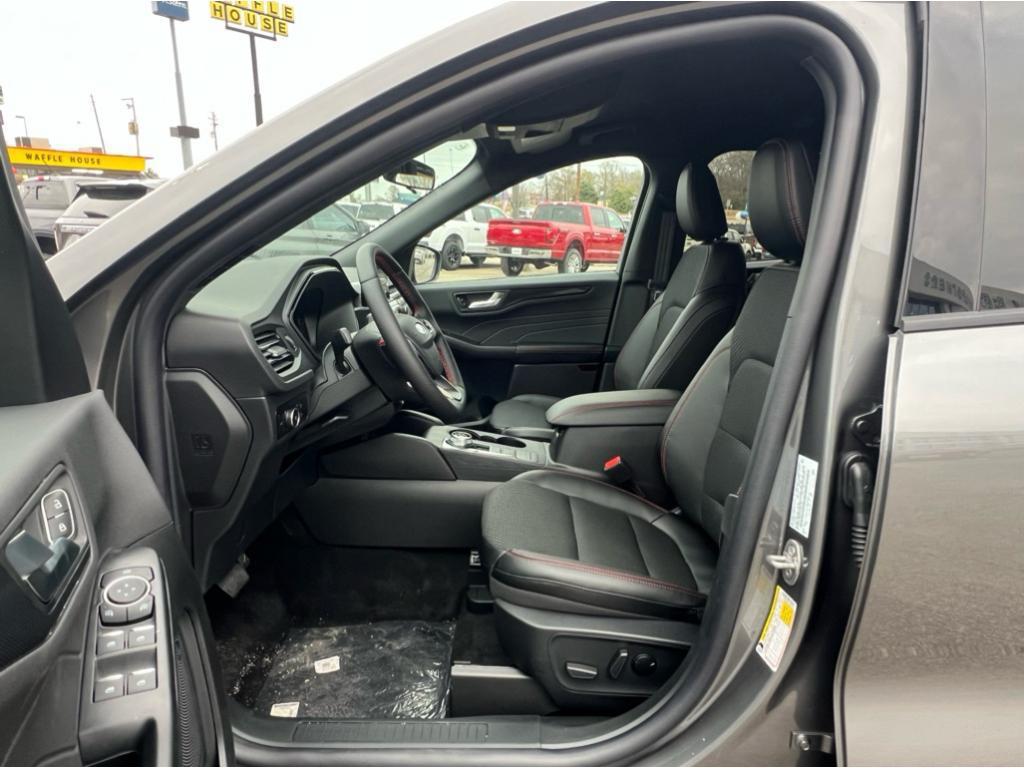 new 2025 Ford Escape car, priced at $33,700