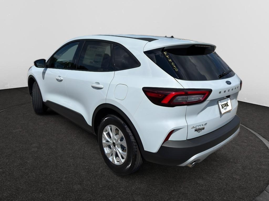 new 2025 Ford Escape car, priced at $32,050