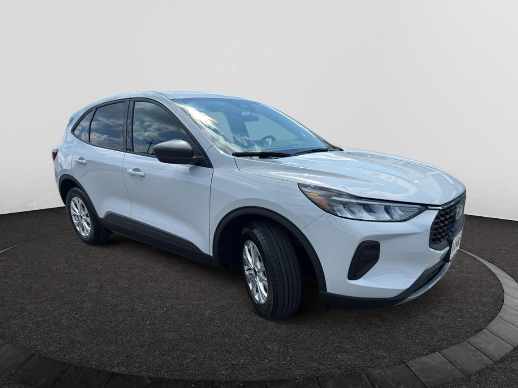 new 2025 Ford Escape car, priced at $32,050