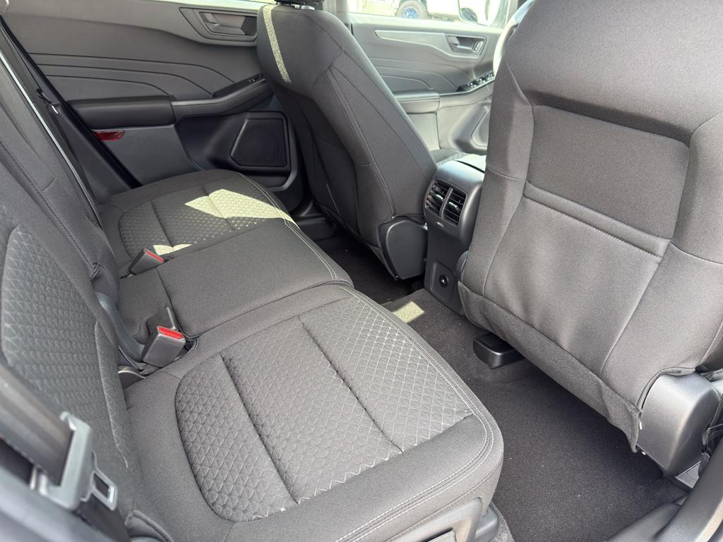 new 2025 Ford Escape car, priced at $32,050