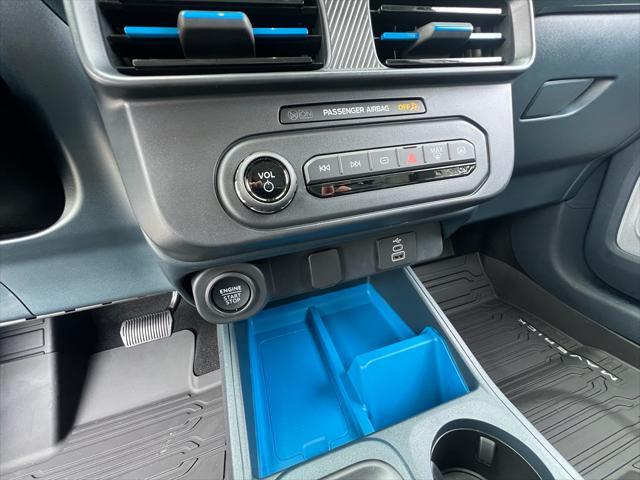 new 2025 Ford Maverick car