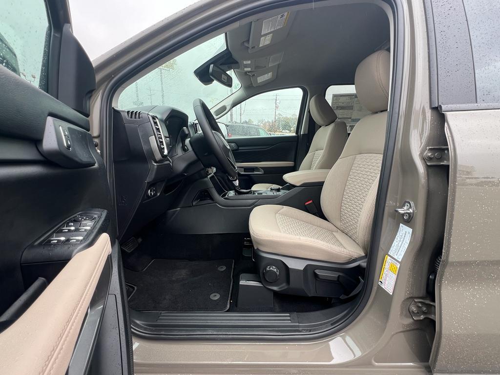 new 2025 Ford Ranger car, priced at $43,915