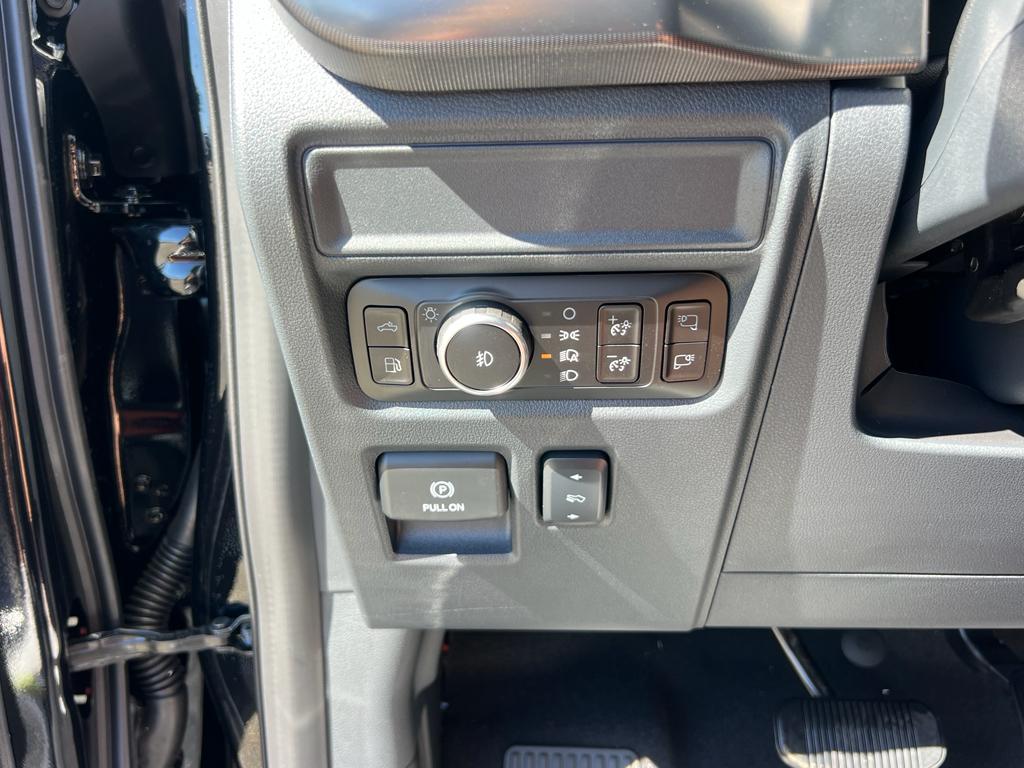 new 2025 Ford F-150 car, priced at $78,605