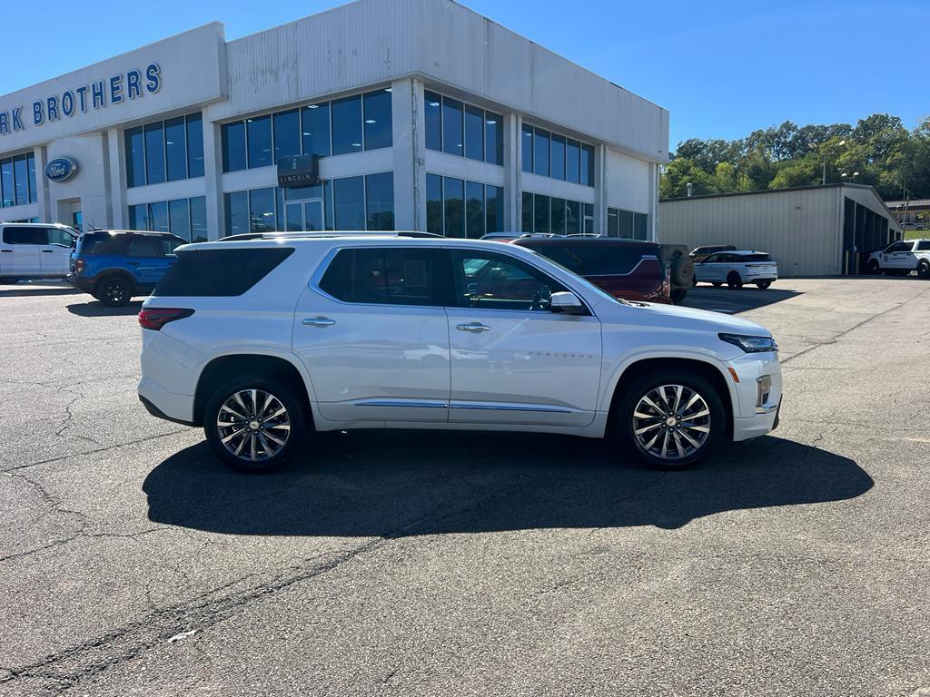 used 2023 Chevrolet Traverse car, priced at $35,400