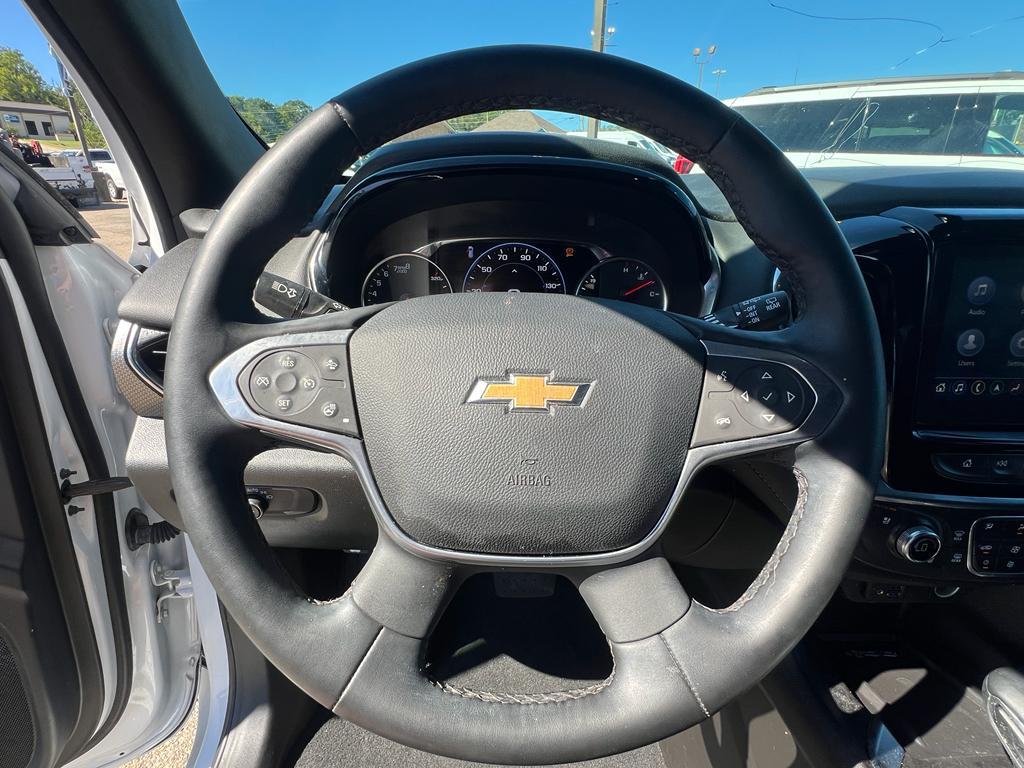 used 2023 Chevrolet Traverse car, priced at $35,400