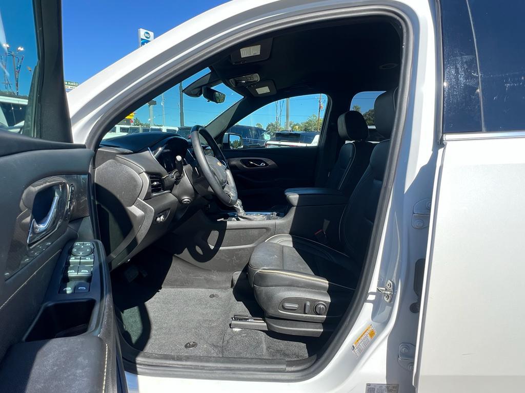 used 2023 Chevrolet Traverse car, priced at $35,400