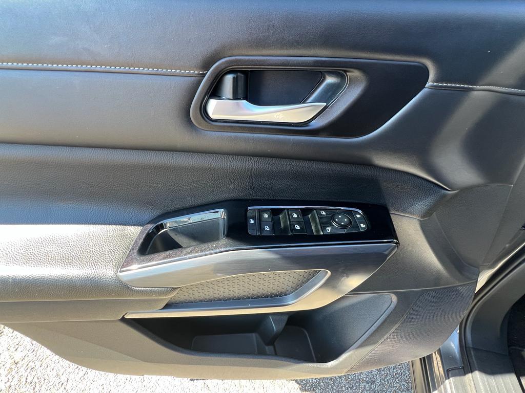 used 2023 Nissan Pathfinder car, priced at $33,900