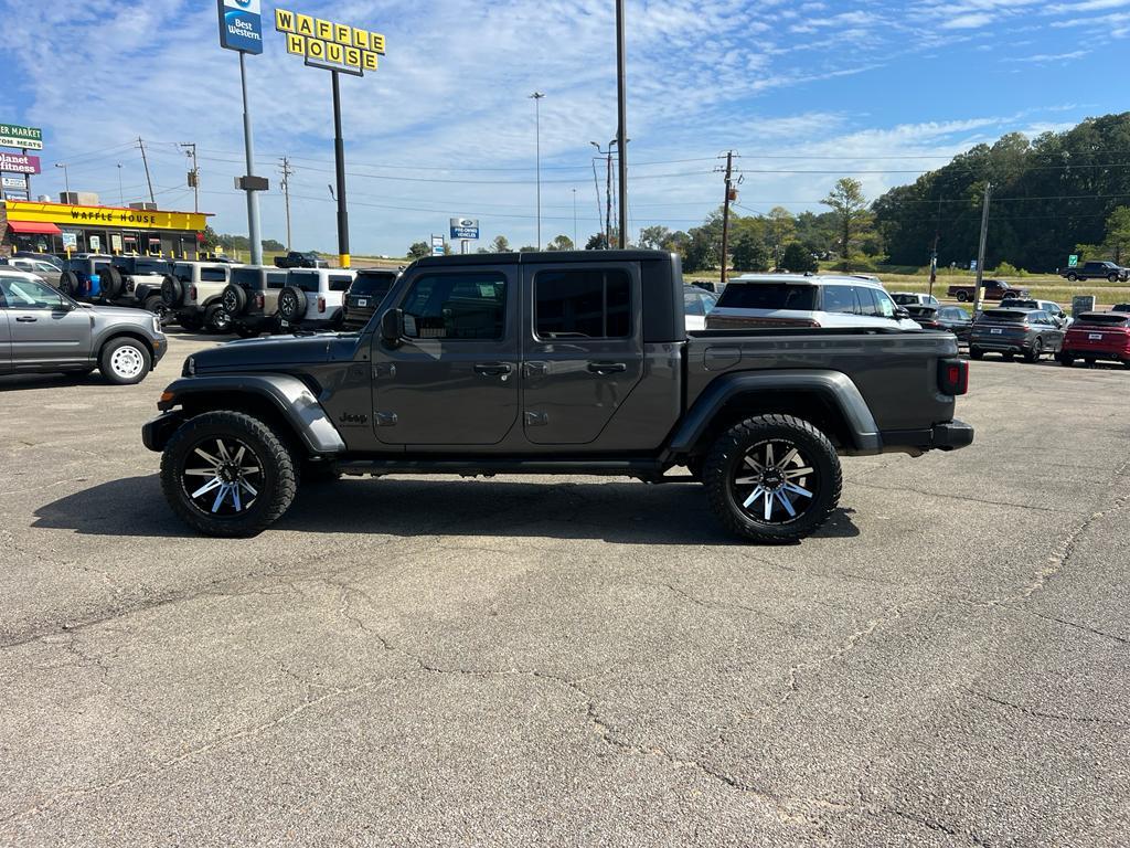 used 2022 Jeep Gladiator car, priced at $30,750