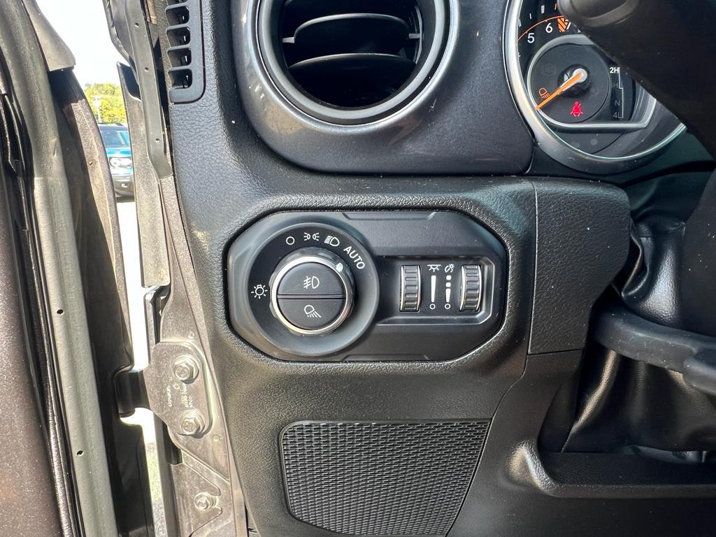 used 2022 Jeep Gladiator car, priced at $30,750