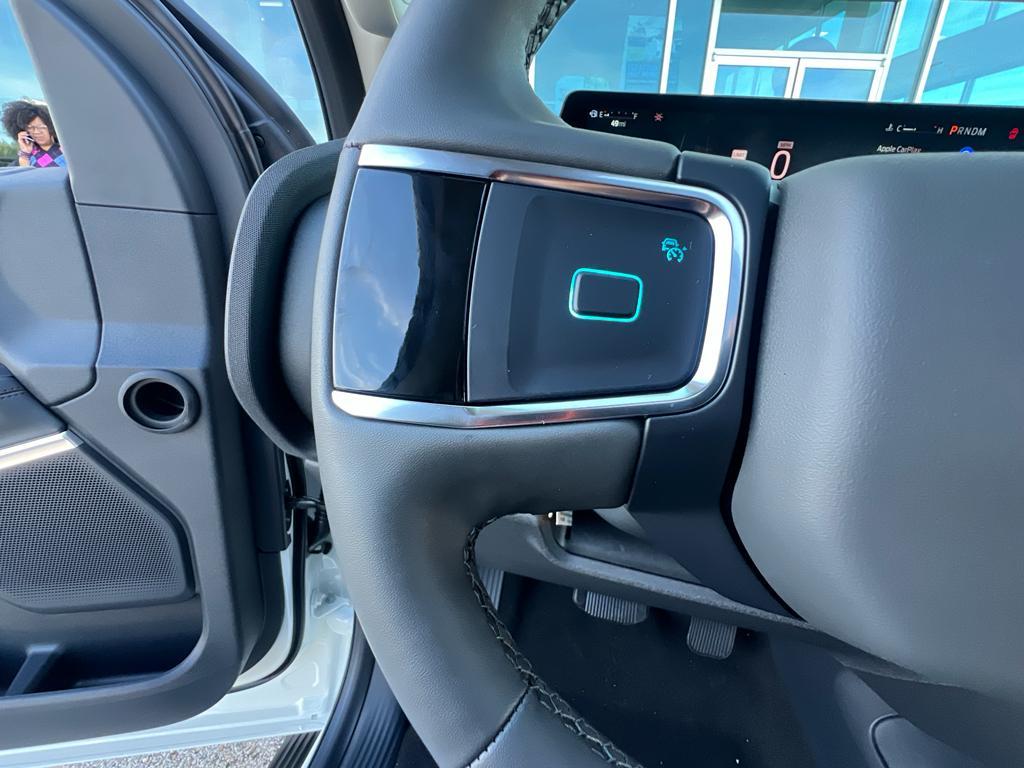 new 2025 Ford Expedition car, priced at $70,540