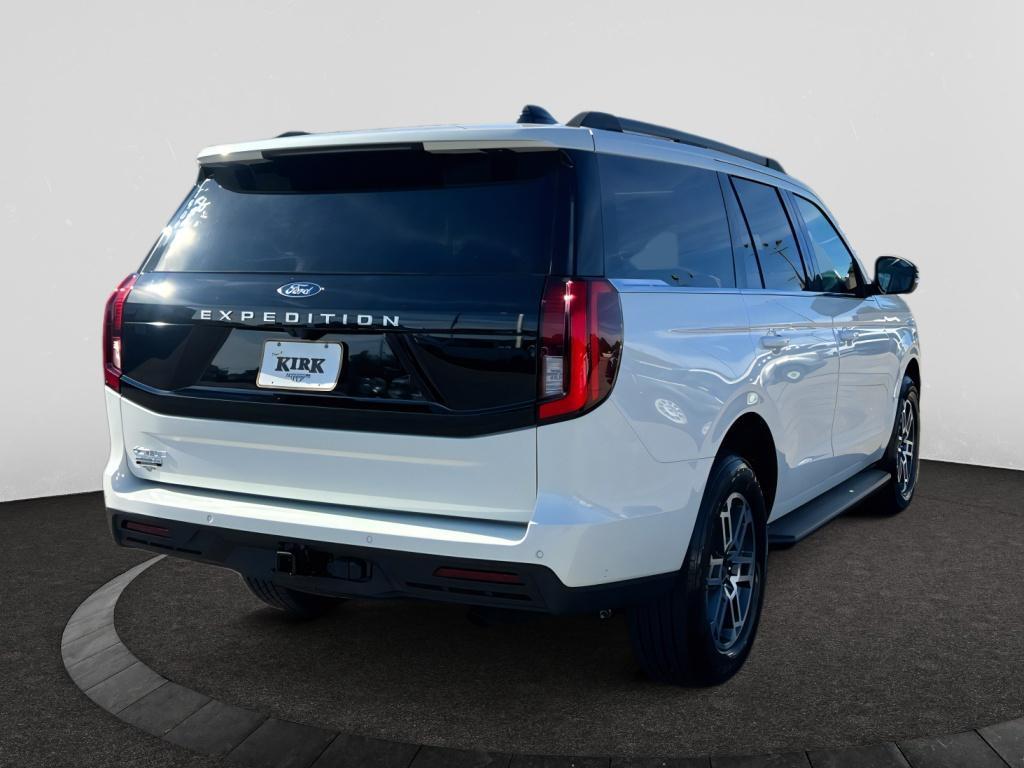 new 2025 Ford Expedition car, priced at $70,540