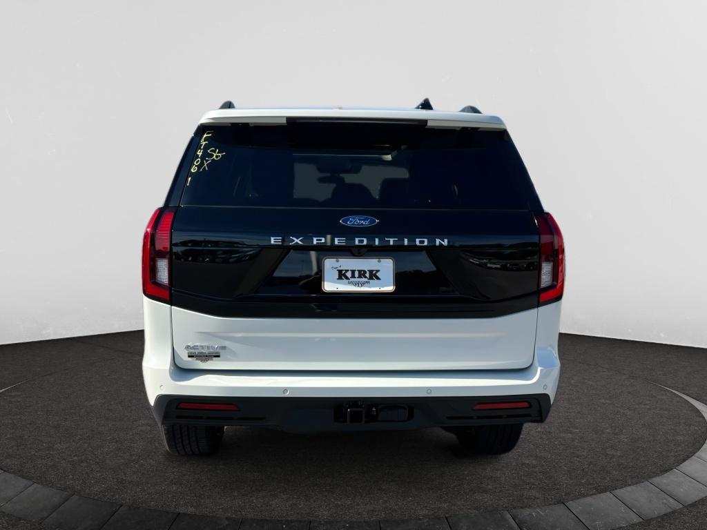 new 2025 Ford Expedition car, priced at $70,540