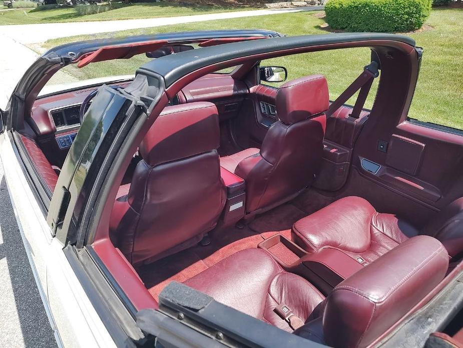 used 1993 Oldsmobile Cutlass Supreme car, priced at $7,875