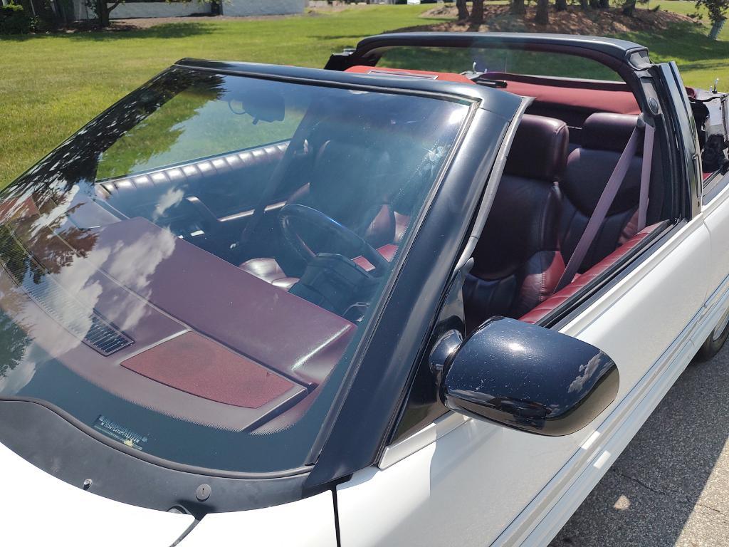 used 1993 Oldsmobile Cutlass Supreme car, priced at $7,875