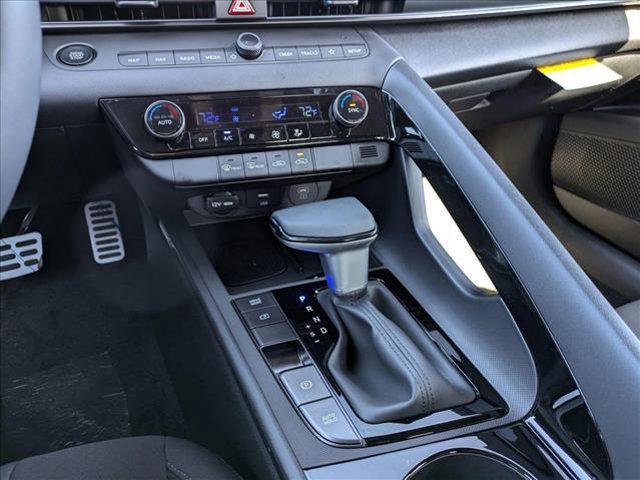 new 2025 Hyundai Elantra car, priced at $29,185