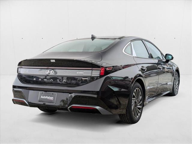 new 2025 Hyundai Sonata Hybrid car, priced at $39,155