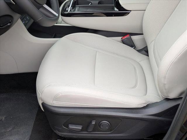 new 2025 Hyundai TUCSON Hybrid car, priced at $37,915
