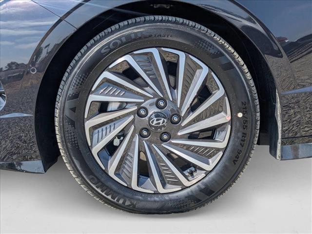 new 2025 Hyundai Sonata Hybrid car, priced at $39,120