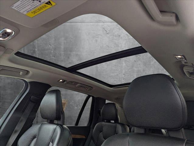 used 2022 Volvo XC90 Recharge Plug-In Hybrid car, priced at $38,051