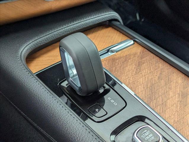 used 2022 Volvo XC90 Recharge Plug-In Hybrid car, priced at $38,051