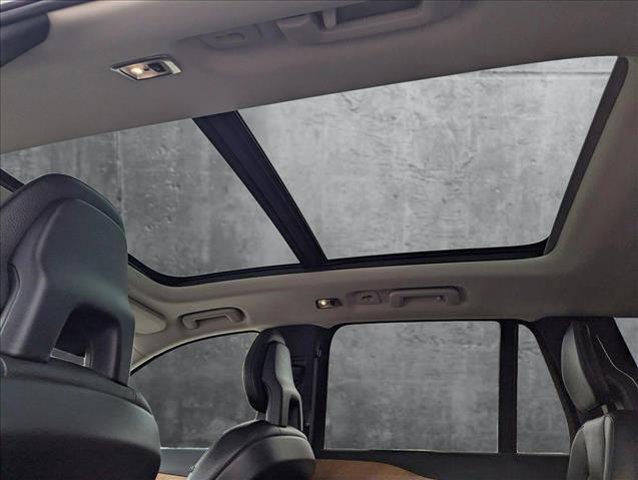 used 2022 Volvo XC90 Recharge Plug-In Hybrid car, priced at $38,051