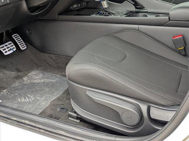 new 2025 Hyundai Elantra car, priced at $29,690