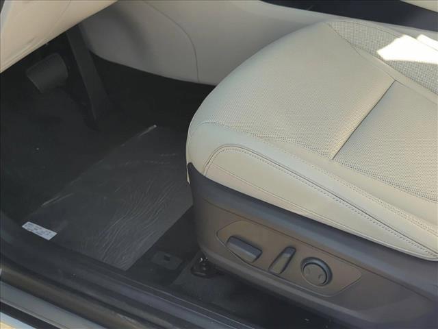 new 2025 Hyundai TUCSON Hybrid car, priced at $43,890