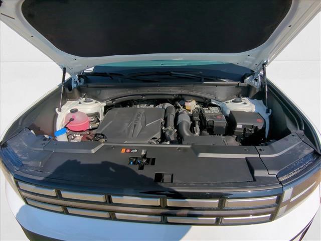 new 2025 Hyundai Santa Fe car, priced at $37,086