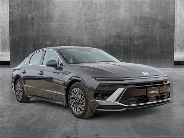 new 2025 Hyundai Sonata Hybrid car, priced at $39,145