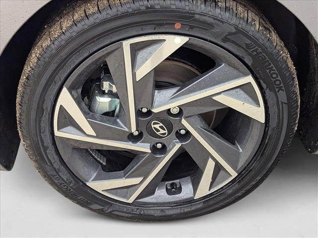 new 2025 Hyundai Elantra car, priced at $29,195