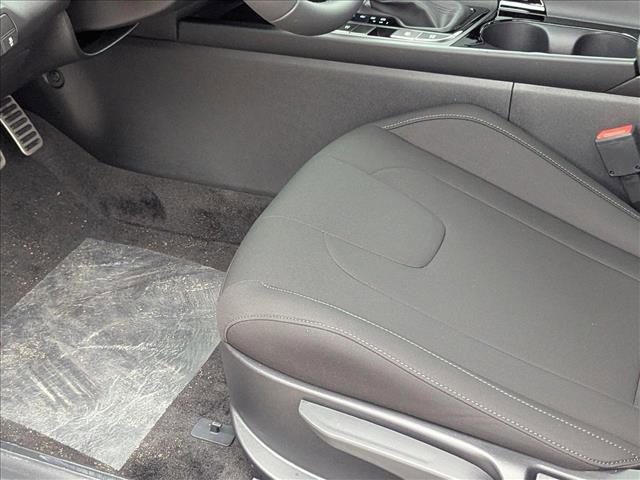 new 2025 Hyundai Elantra car, priced at $29,195
