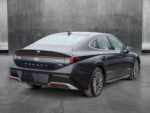 new 2025 Hyundai Sonata Hybrid car, priced at $38,505