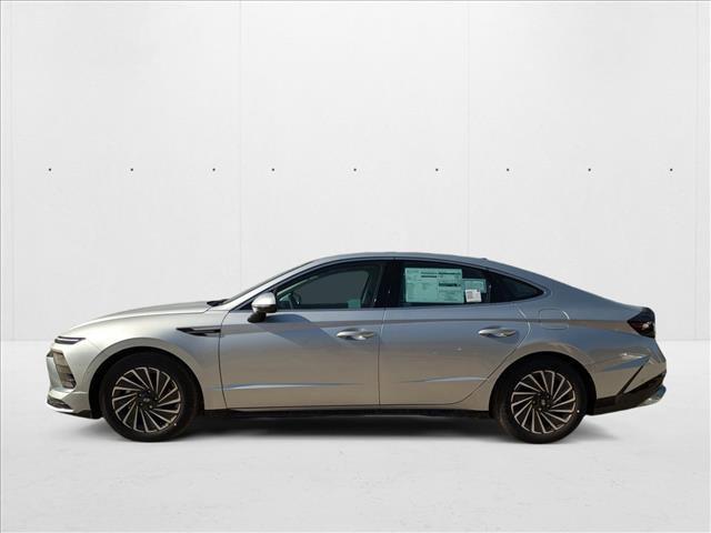 new 2025 Hyundai Sonata Hybrid car, priced at $39,130