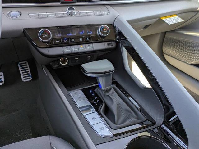 new 2025 Hyundai Elantra car, priced at $29,685
