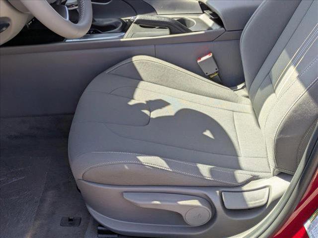 new 2025 Hyundai Elantra car, priced at $24,643