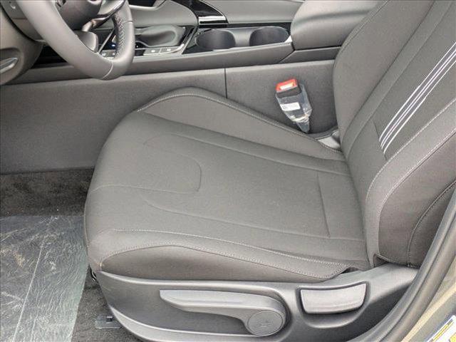 new 2025 Hyundai Elantra car, priced at $29,190