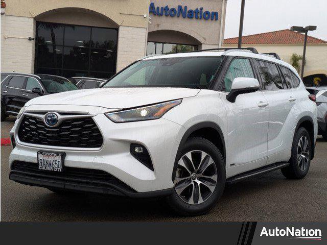 used 2022 Toyota Highlander Hybrid car, priced at $42,309