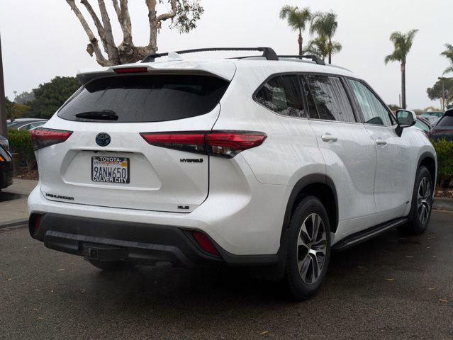 used 2022 Toyota Highlander Hybrid car, priced at $42,309