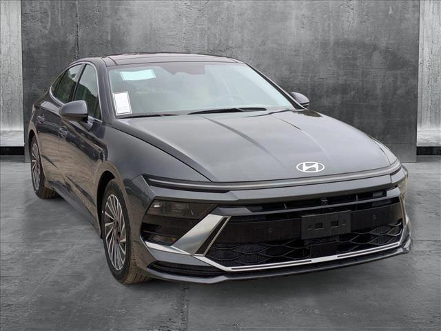 new 2025 Hyundai Sonata Hybrid car, priced at $38,405