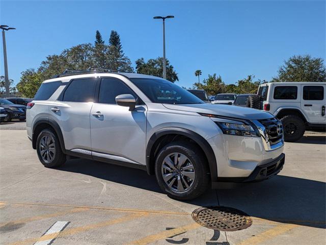 new 2025 Nissan Pathfinder car, priced at $40,007