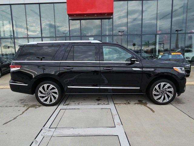 used 2022 Lincoln Navigator car, priced at $47,781