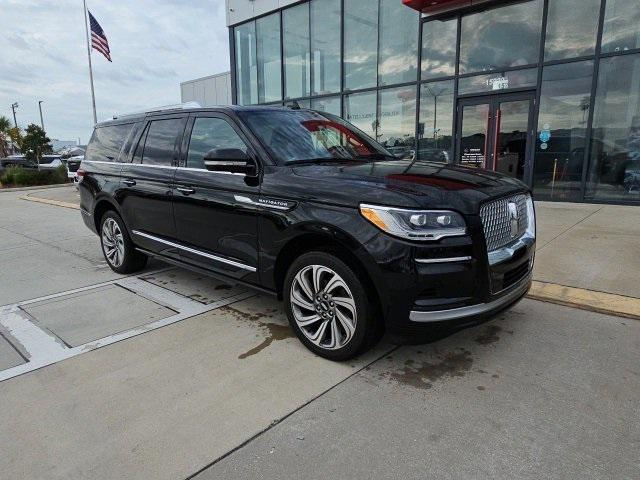 used 2022 Lincoln Navigator car, priced at $47,781