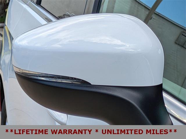 used 2023 Chrysler Pacifica car, priced at $26,993